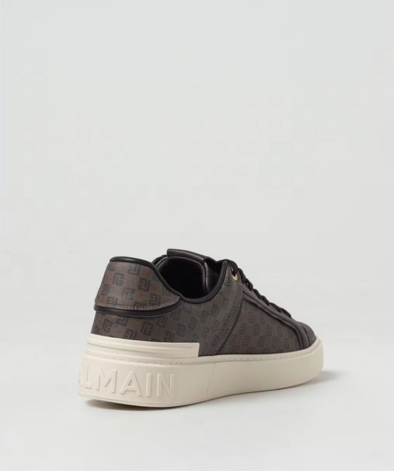 BALMAIN
Sneakers B-COURT