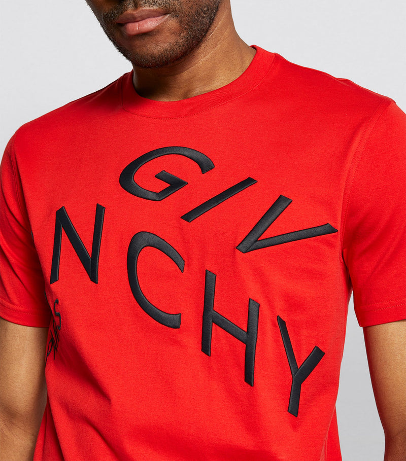 GIVENCHY
Refracted Logo T-Shirt