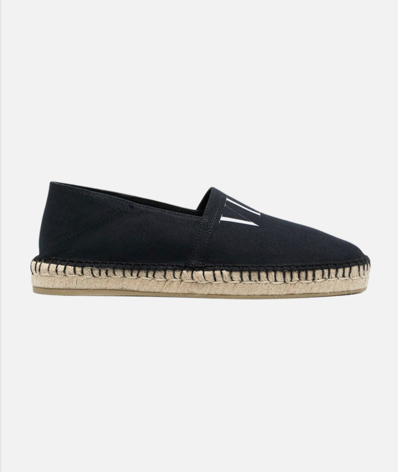 Valentino garavani flat shoes black